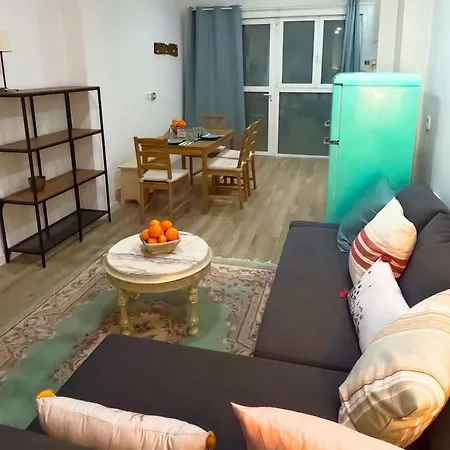 Amplio Y Colorido Piso