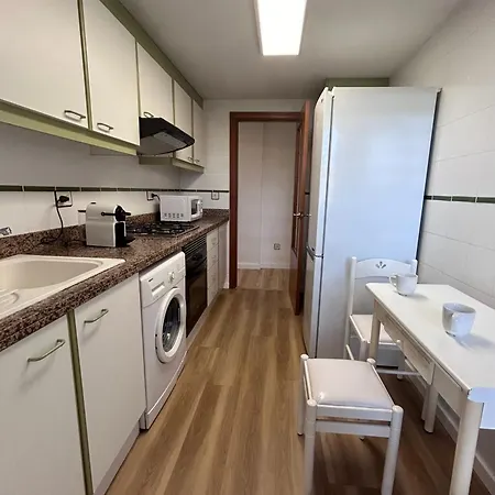 Appartement Lovely 3-bedroom 15 Minutes From *