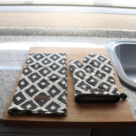 Precioso Con Vistas Al Mar. Piscina.