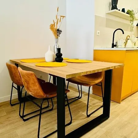 New Industrial Design Flat In Russafa Soho فالنسيا