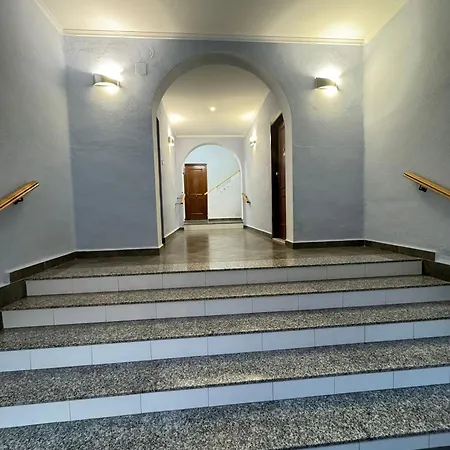 Privada
