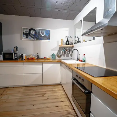 Duplex Loft And Office 140m2 A 70m2 Terrace 公寓