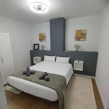 Apartament Artes Y Ciencias I *