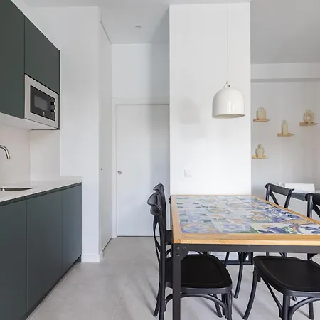 Florit Flats - Stylish Ceramic With Free Bicycles By The Joaquin Sorolla Station Lägenhet