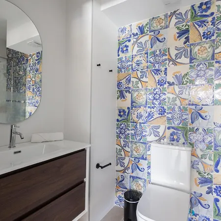 Florit Flats - Stylish Ceramic With Free Bicycles By The Joaquin Sorolla Station