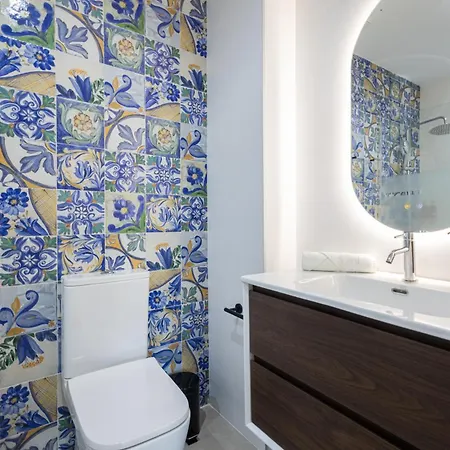 Florit Flats - Stylish Ceramic With Free Bicycles By The Joaquin Sorolla Station