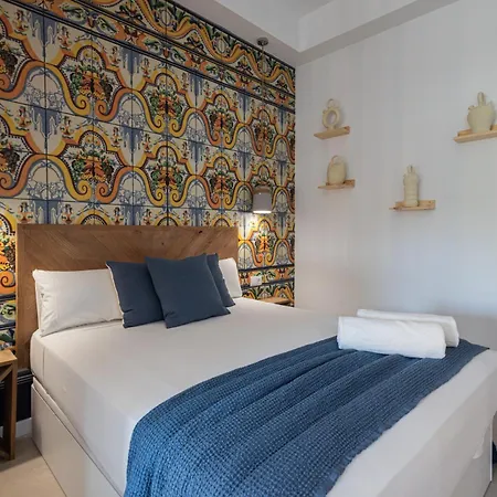 Florit Flats - Stylish Ceramic With Free Bicycles By The Joaquin Sorolla Station Valencia