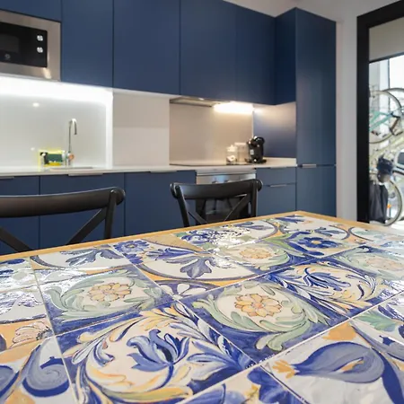 Florit Flats - Stylish Ceramic With Free Bicycles By The Joaquin Sorolla Station *