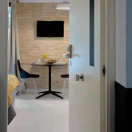 De Diseno En La Plaza Del Carmen F1 * Valence