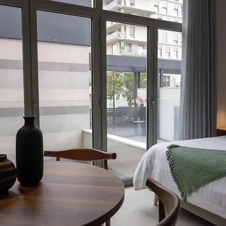 Dorm4you Arena Standar Junior 4* Valencia