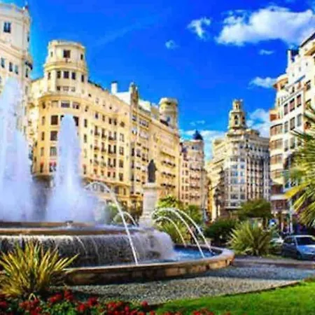 Ruzafa Oceanograf Science Center * Valence