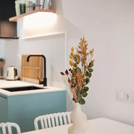 Lofts Plaza Jm Orense B 아파트