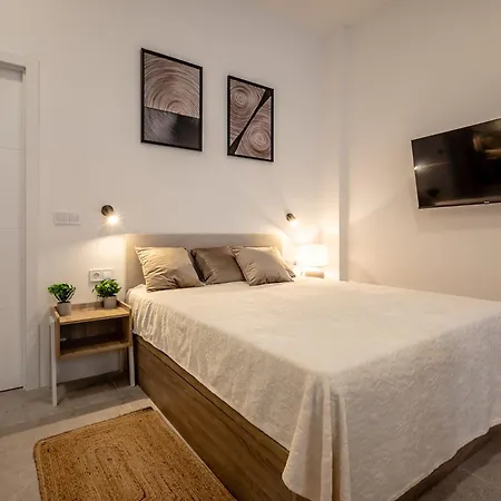 чудовий новий лофт поруч з містом наук