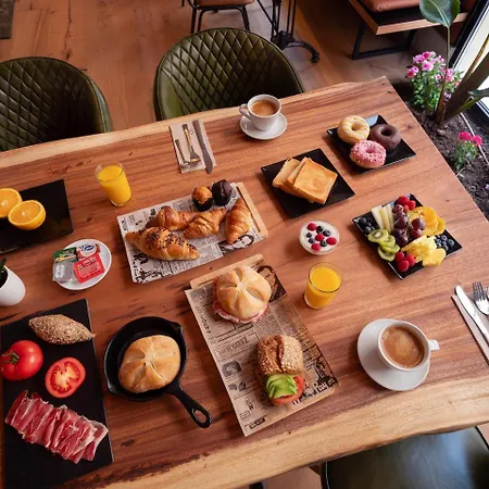 Saman Boutique فندق فالنسيا