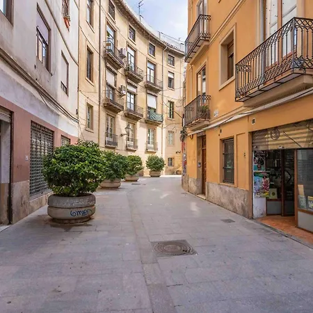 Balmes Flat Market By Invalencia * Valenza