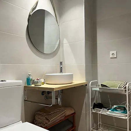 Quiet In A Park Close To The Sea & & Subway No-4 * Valence