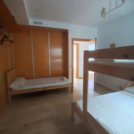 Close To The Sea, Large 170 M2 Apartmentbikes *