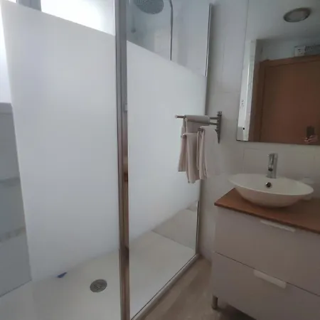 Close To The Sea, Large 170 M2 Apartmentbikes 아파트