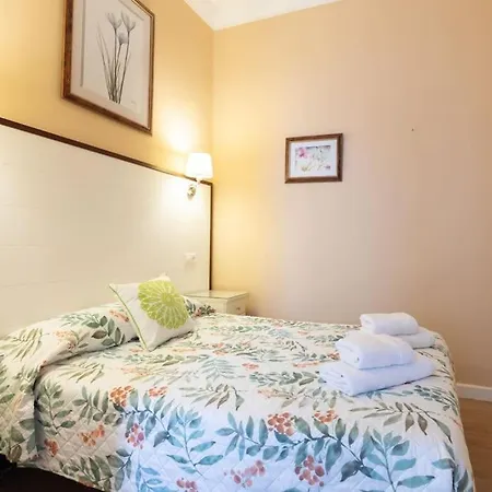 Sleeps 6 Fast Wi-fi 2 Bathrooms Valencia