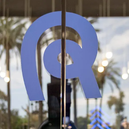 אכסניה River *