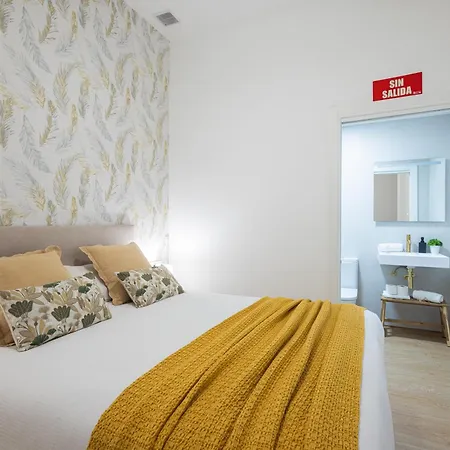 Florit Flats - The Maritim Metro Station *