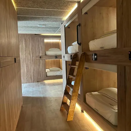 The Pod Village Valencia