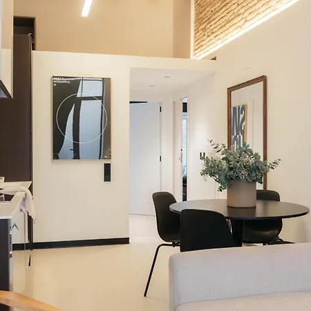 Lovely Exclusivity In Center *