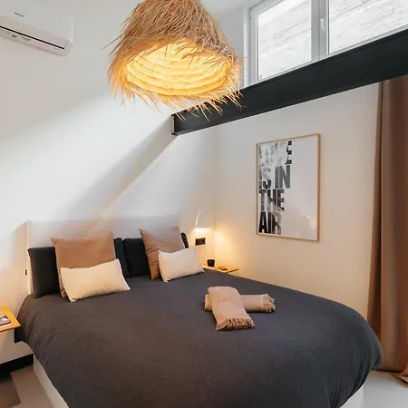 Lovely Exclusivity In Center Apartment *
