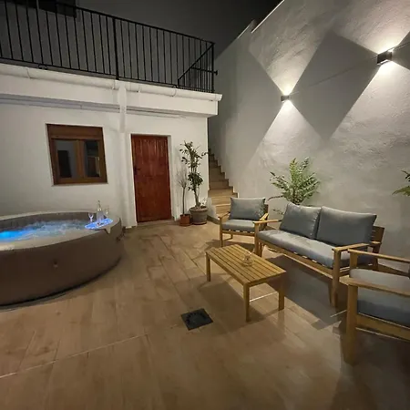 Dream Big With Jacuzzi And Terrace In Ruzafa Valencia