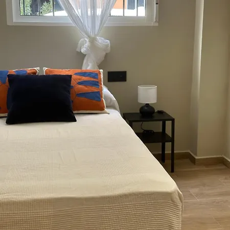 Blue House 3* Valensiya