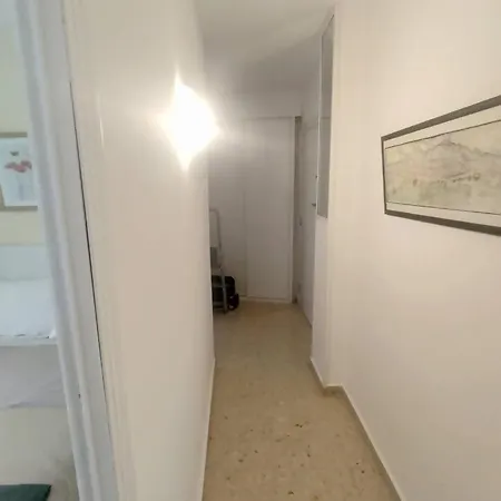 Comfy And Luminous With Balcony * Valencia