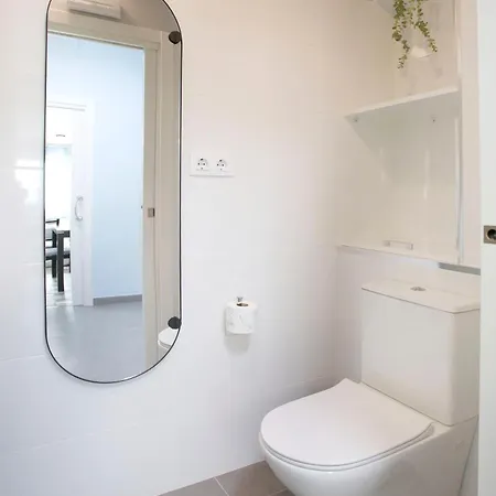 Bonito Estudio En Apartamento