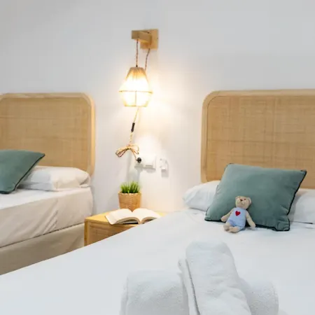 Travel Habitat Ruzafa Lofts 公寓 *