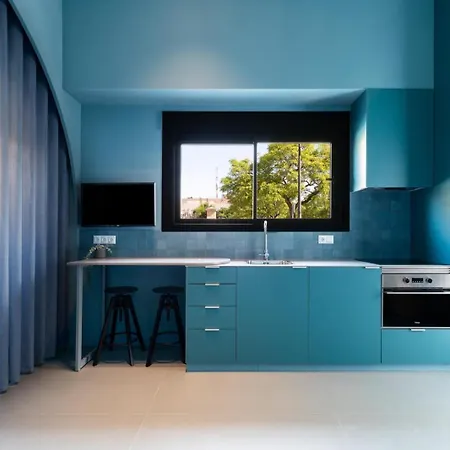 Apartment Point Beach Blue *