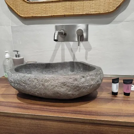 Amplio Estudio En Valencia Valencia