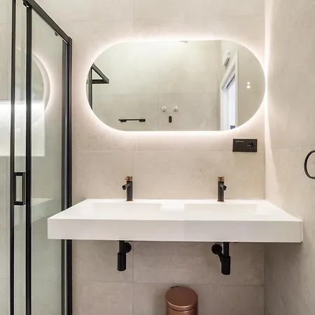 Apartment Deluxe - Ciudad De Artes