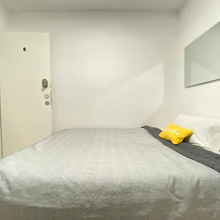 Gypsy Budget Shared Flat *