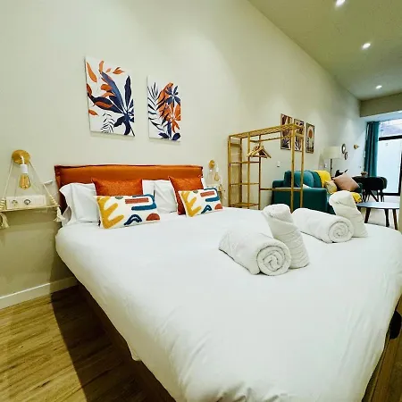 Apartment Design & Style Close To Center Valencia