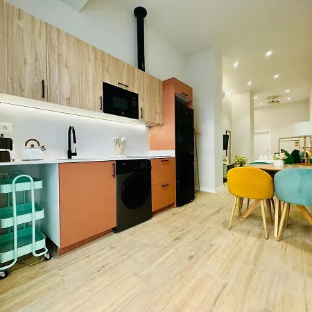 Design & Style Close To Center Apartment Valencia