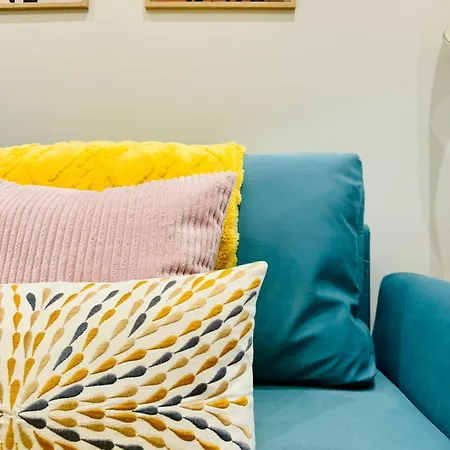 Design & Style Close To Center Apartment