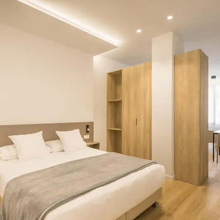 Mon Jardin De Ayora 아파트호텔 4*