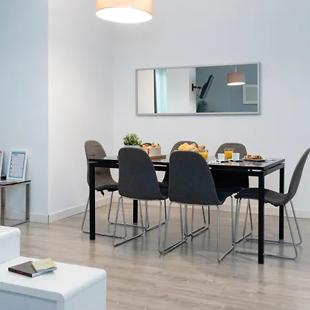 Travel Habitat Ayuntamiento Valencie