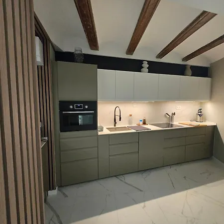 Apartment Experience *