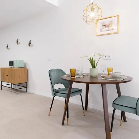 Ag7 Loft Espaciosos Estudios Con Terraza Cercanos Al Metro Zona Ayora Apartman *