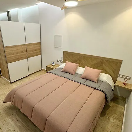 Apartament Centrico Cerca De Torres De Serrano Y Viveros