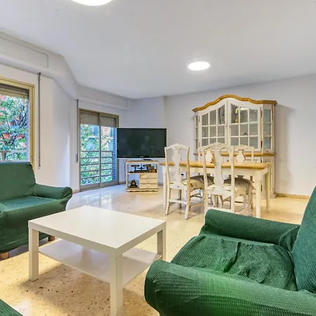 Centrally Located Temporary, Very Spacious Pataconabluerentals Lejlighed Valencia