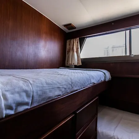 Yacht Our Alissa バレンシア