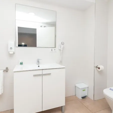 Bet - Abastos アパートホテル 4*