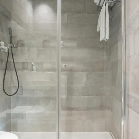 Hotel The Valentia Cabillers 4*