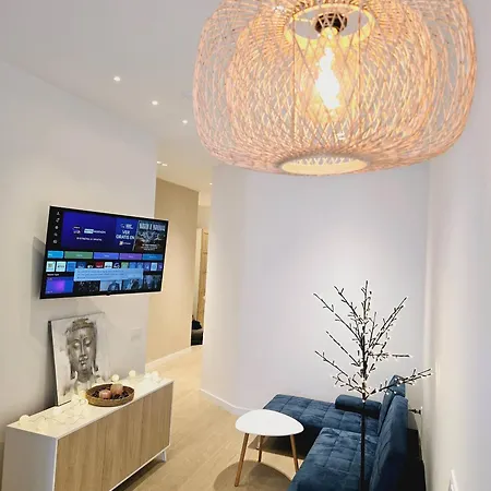 Cozy Retreat In Heart Of Perfect For Couples N Families Appartamento *